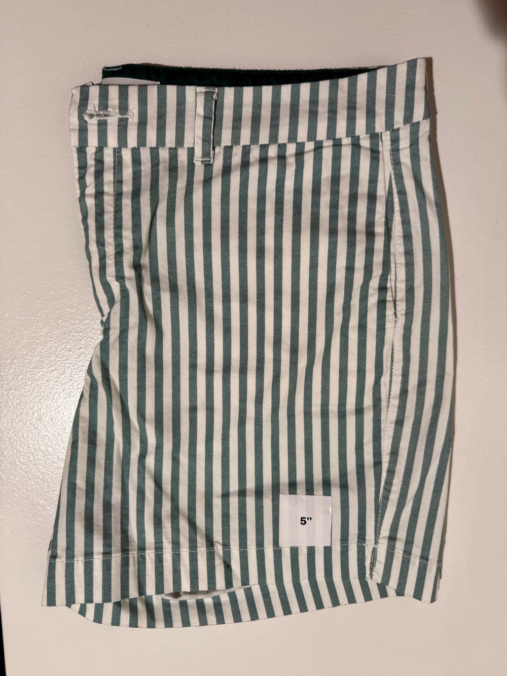 Old Navy Green White Striped Shorts NWT Size 14 High Rise 5” Everyday Summer